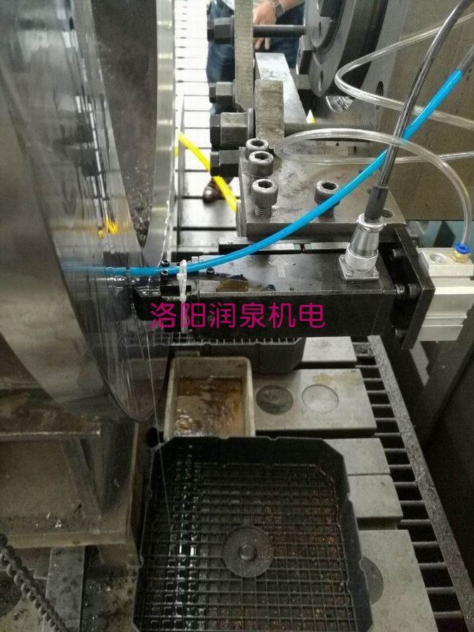 電致伸縮精整裝置加工現場